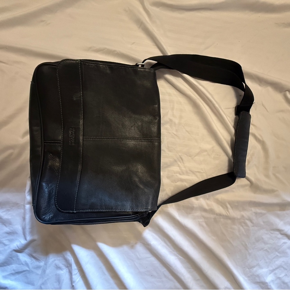 Kenneth Cole Reaction Black Leather Tote